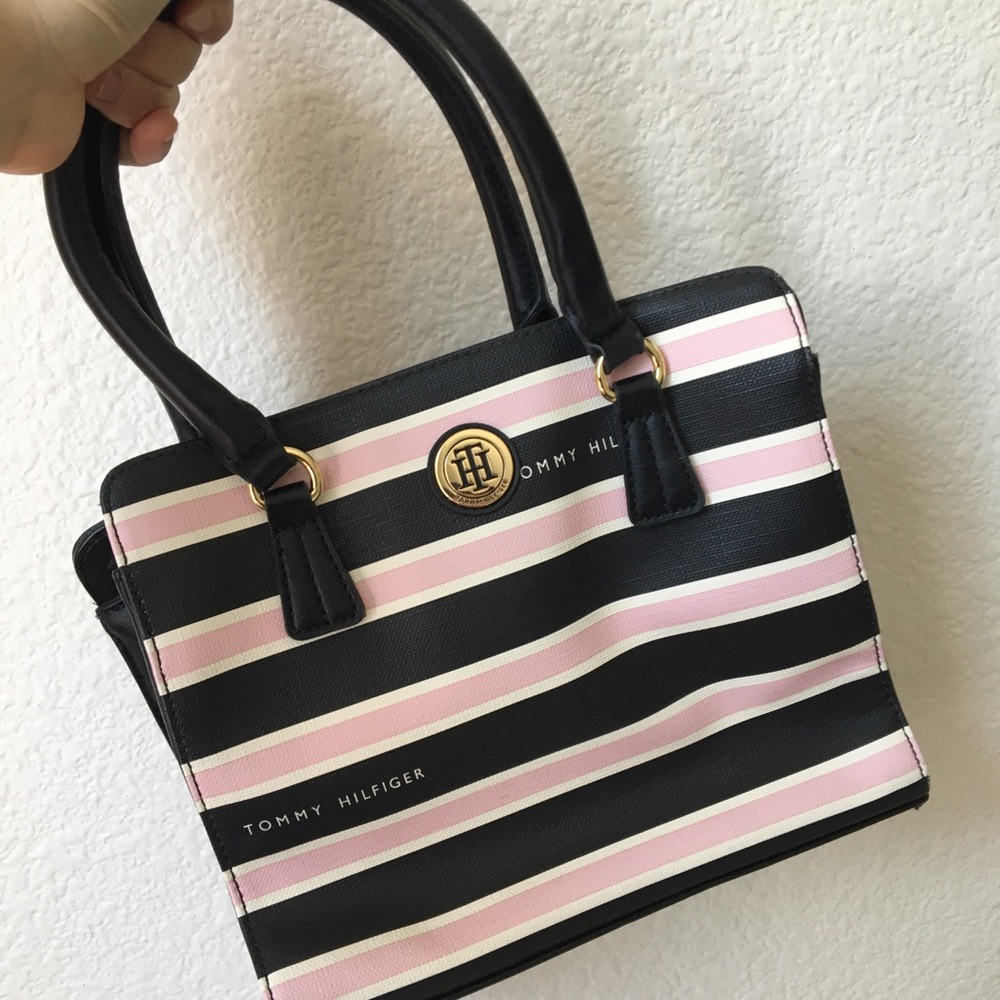 Tommy Hilfiger cross body bag